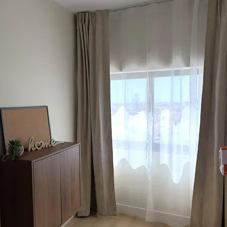 Go4portugal - Magna - Sea View Airco, Balcony & Pool Apartment